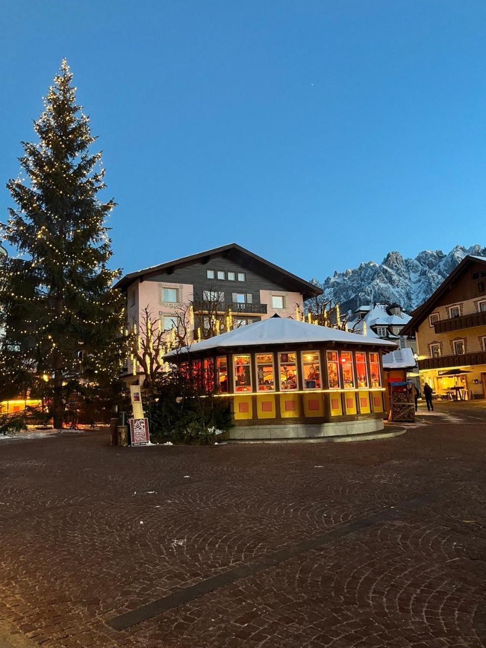 Stroblhof Toblach-Dobbiaco Exterior photo