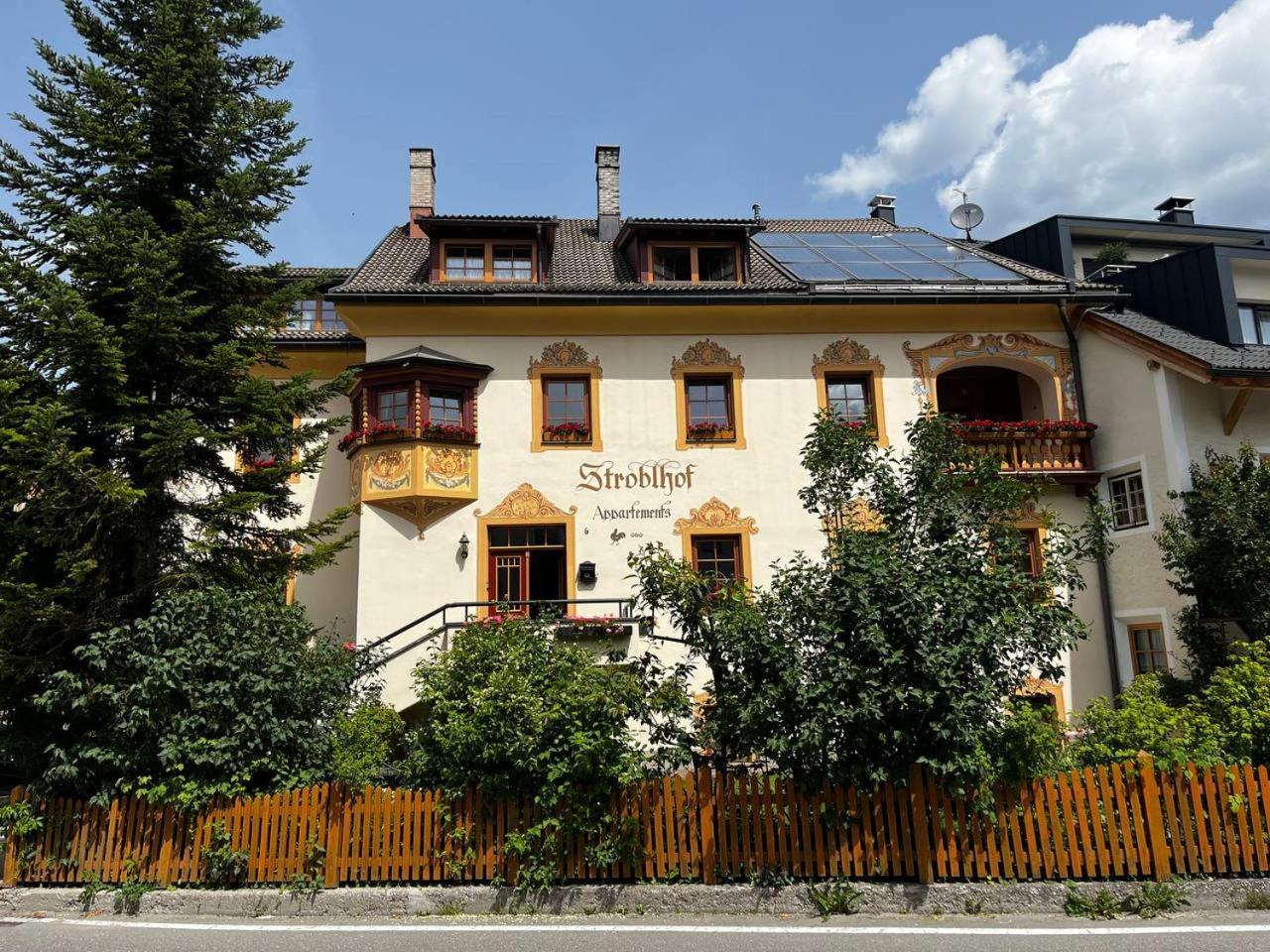 Stroblhof Toblach-Dobbiaco Exterior photo